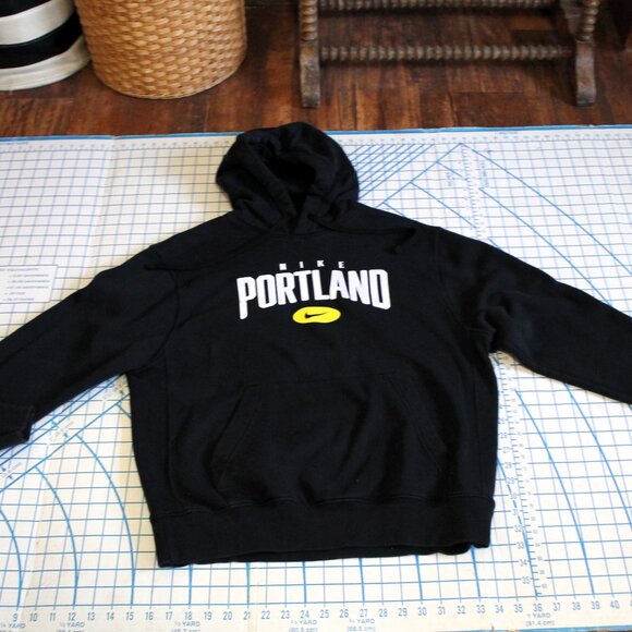 Nike Portland Hoodie, Black, Men's Medium - Picture 3 of 8